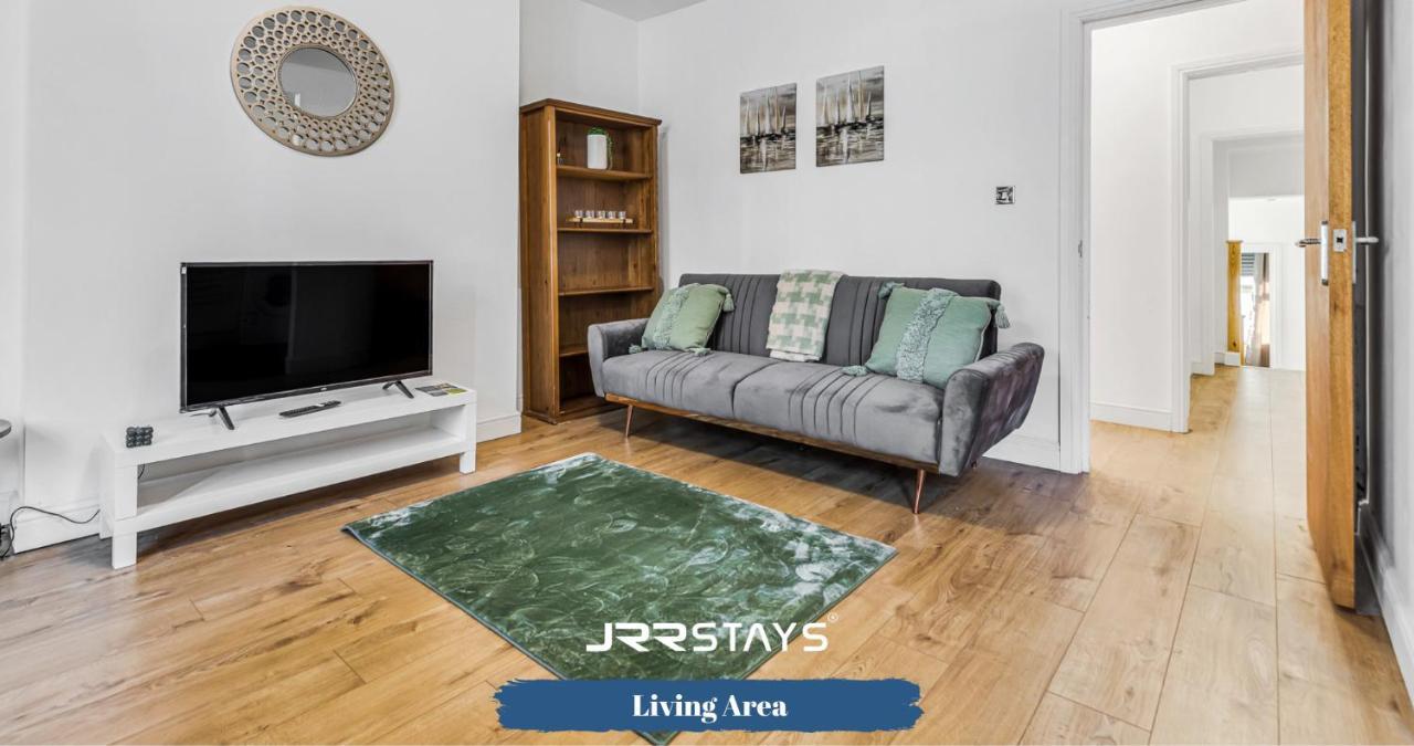 Apartment Stylish 2 Bedroom Sleeps 6 Wi-fi - Jrr