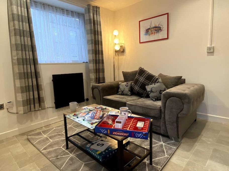 Coach House With Hot Tub & Log Fire Holiday home