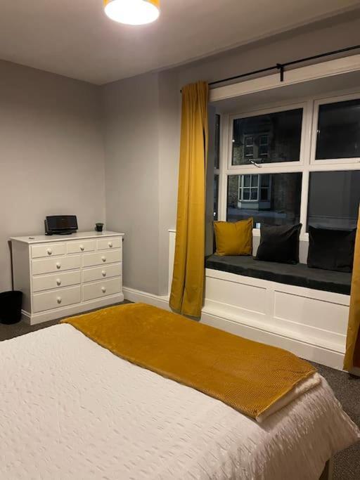 City Center House, Cardiff, Parking Permit And Garden Holiday home *
