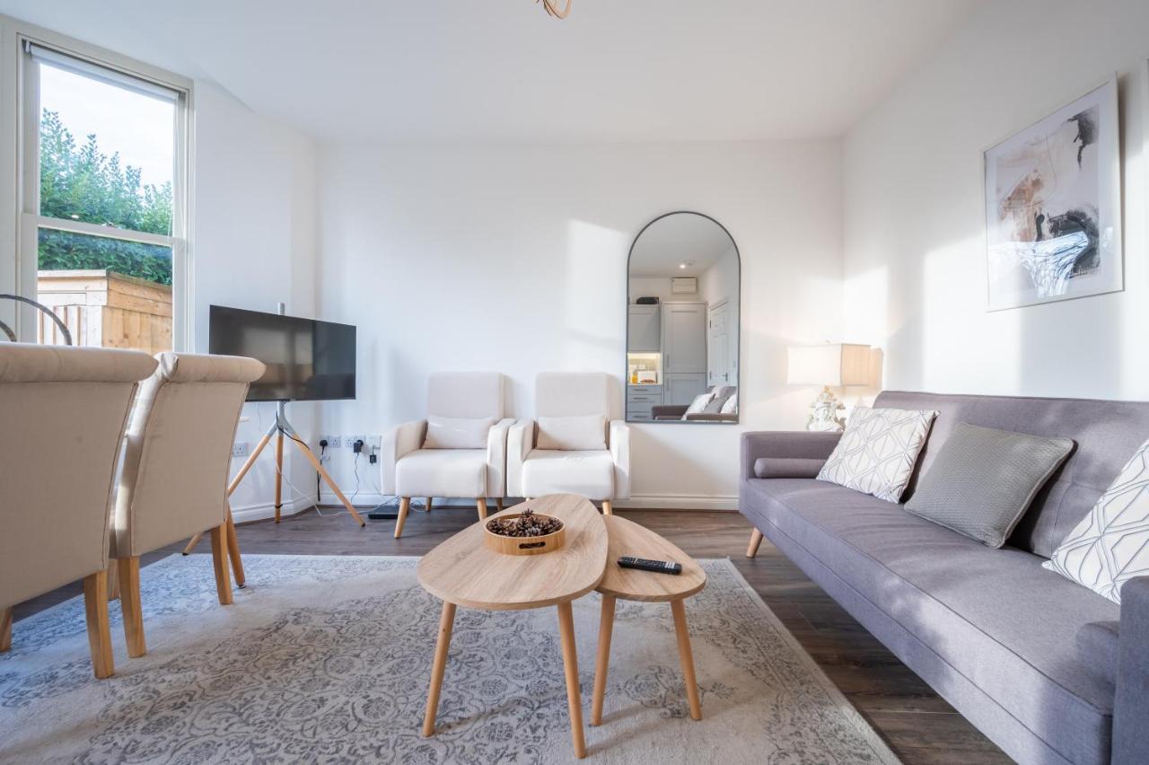 Apartment North Lane By Ty Sa