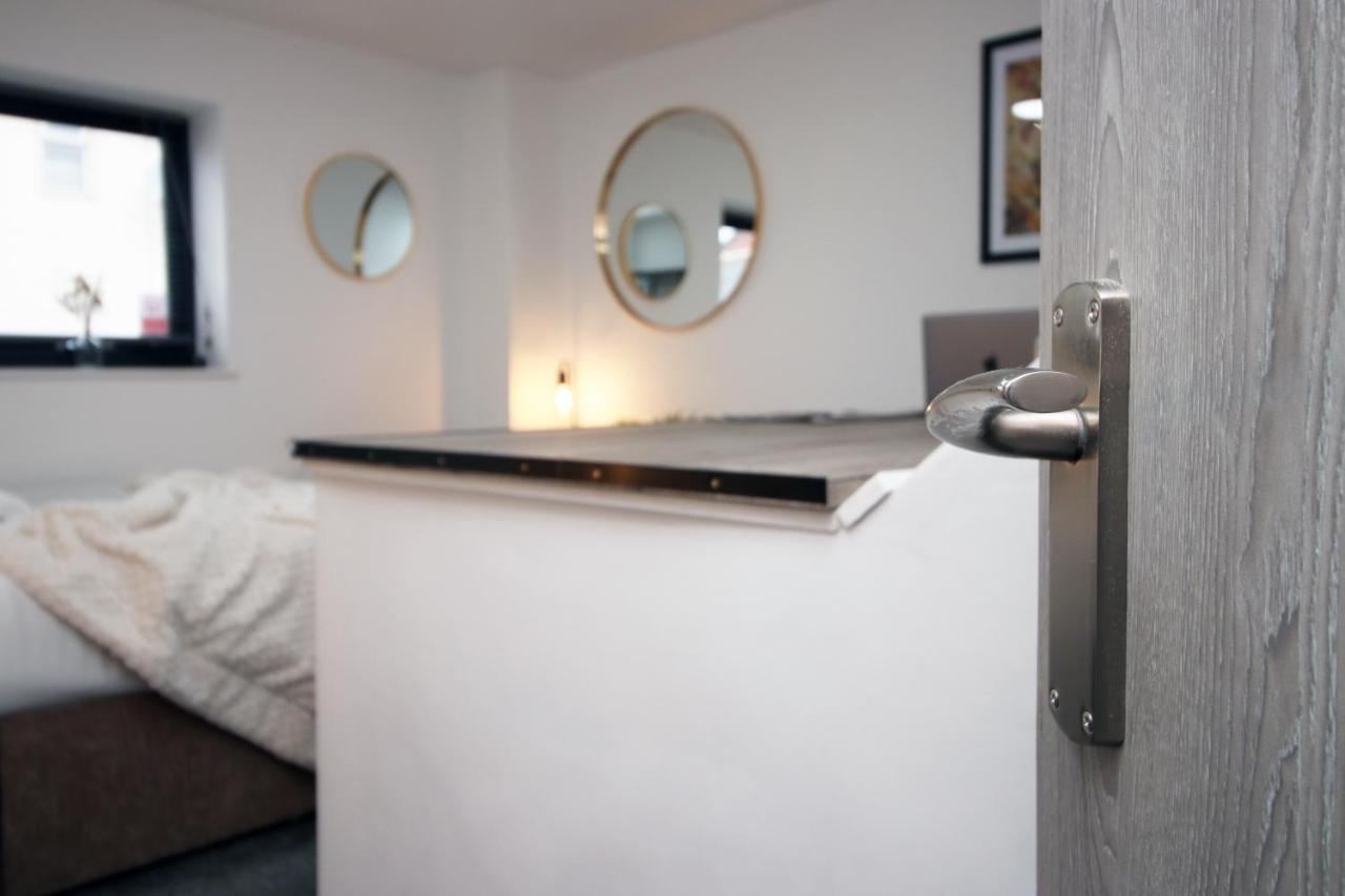 Central-perfect For Business-1 Bed Snug Apartment Cardiff