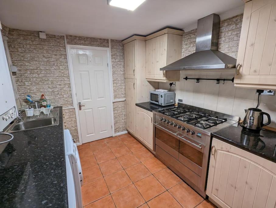Holiday home Penarth Town Terrace, Close To Cafes, Beaches, Cardiff
