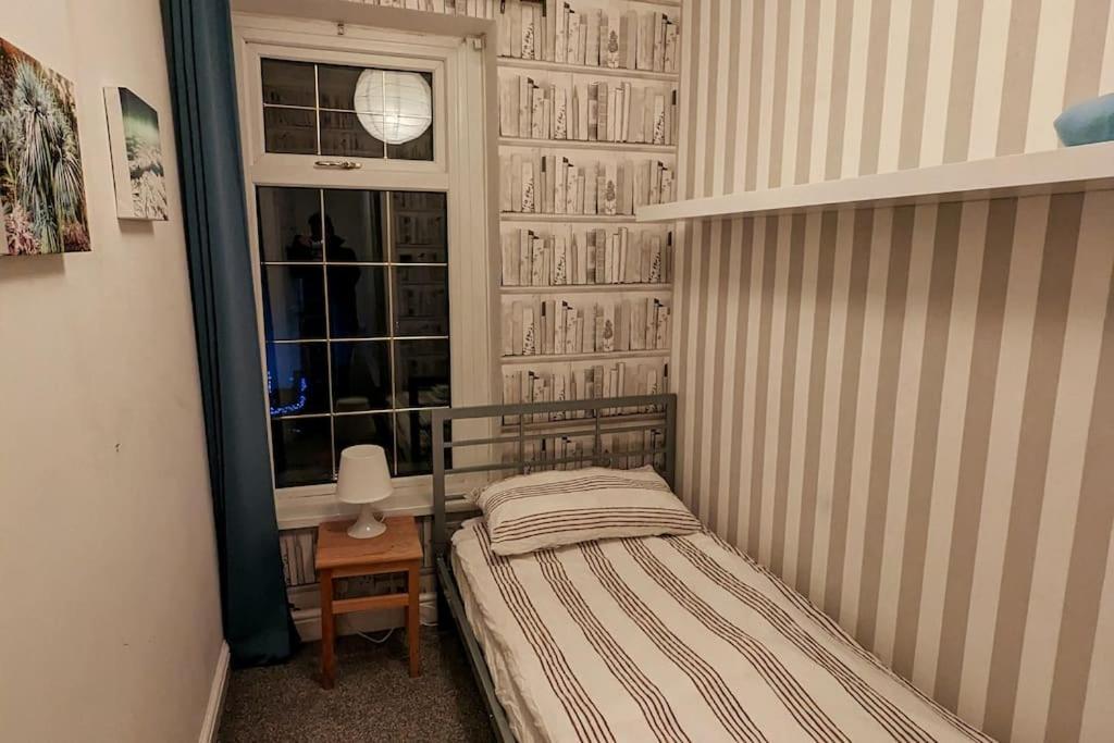 Holiday home Penarth Town Terrace, Close To Cafes, Beaches, *