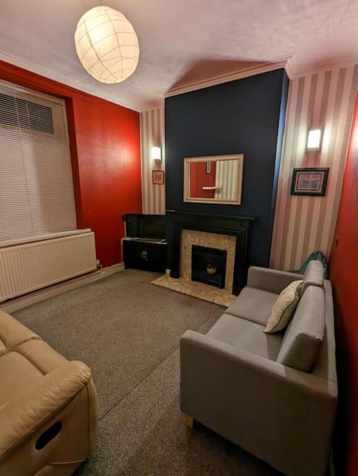 Penarth Town Terrace, Close To Cafes, Beaches, * Cardiff