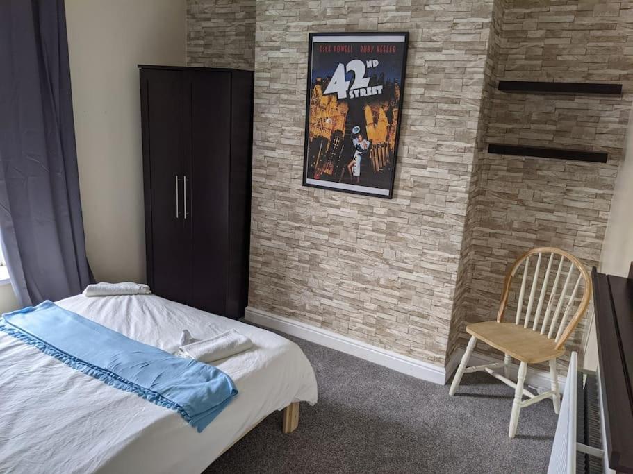 Penarth Town Terrace, Close To Cafes, Beaches, Holiday home
