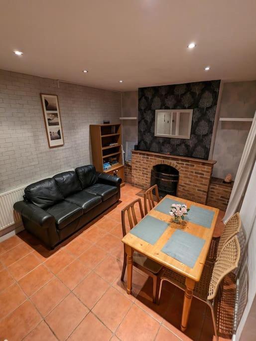 Holiday home Penarth Town Terrace, Close To Cafes, Beaches, *