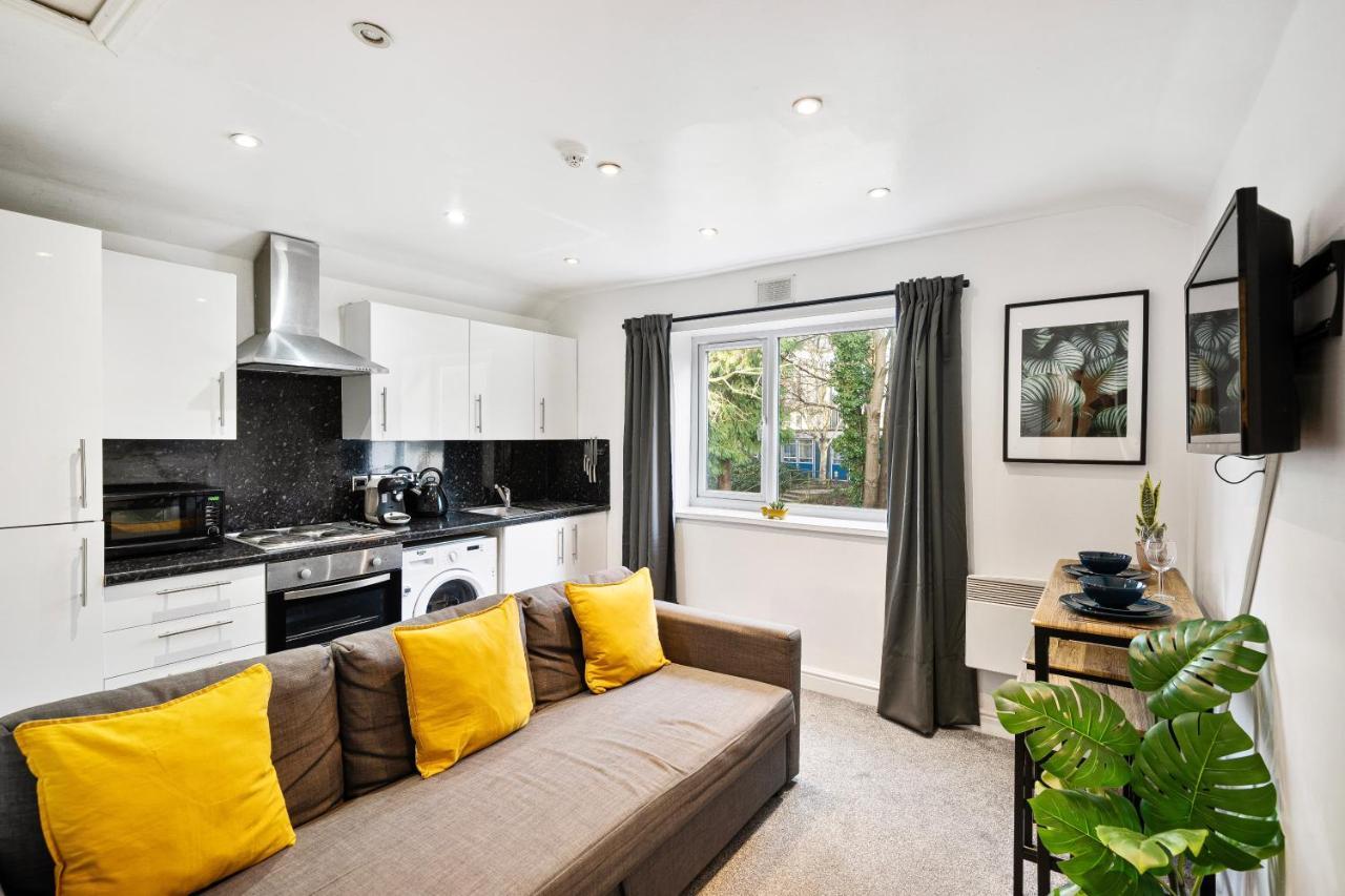 Nr Centre & Park For Up To 6 *