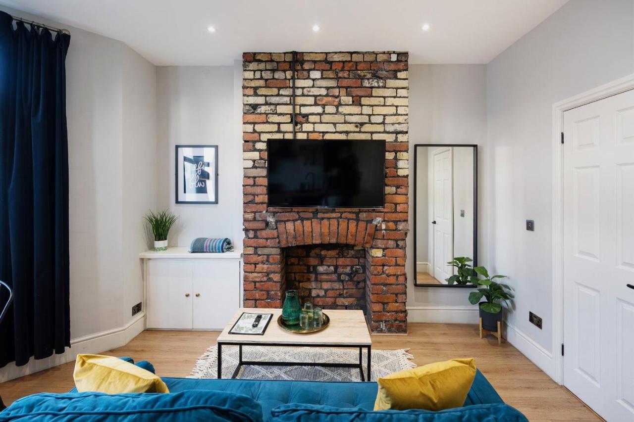 Stylish Modern Near The Centre With Nearby Off-road Parking * Cardiff