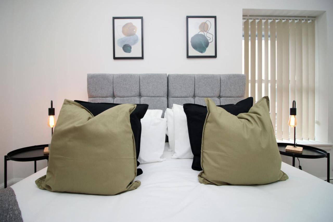 No 2 Under The Clock By Ssw - 2br, Right In The Centre, Sleeps 6 Apartment Cardiff
