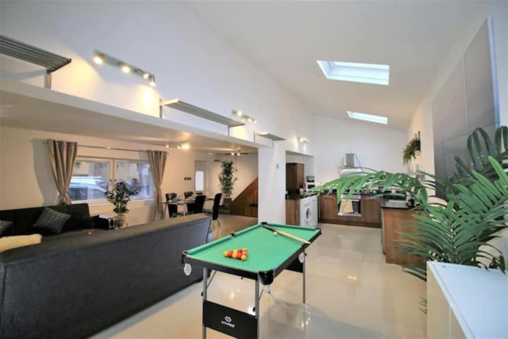 Apartment Ty Glas Mews By Promise Cardiff