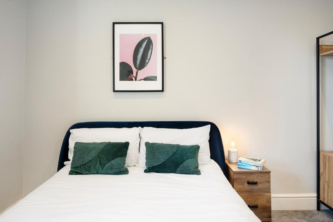 Apartment Stylish Modern Near The Centre With Nearby Off-road Parking Cardiff