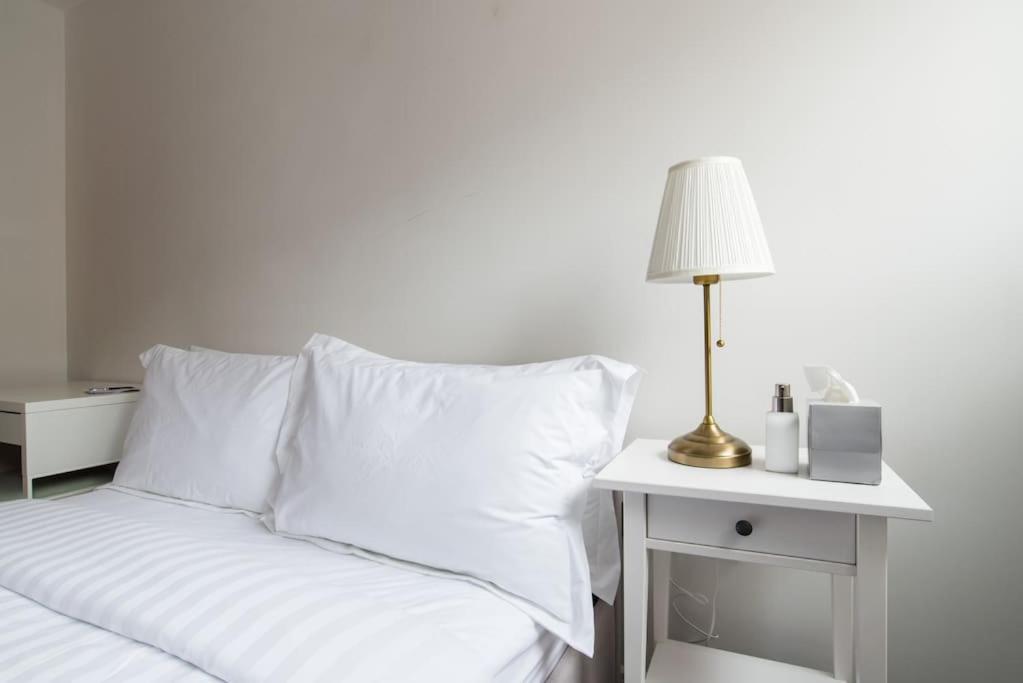 Apartment Centre *