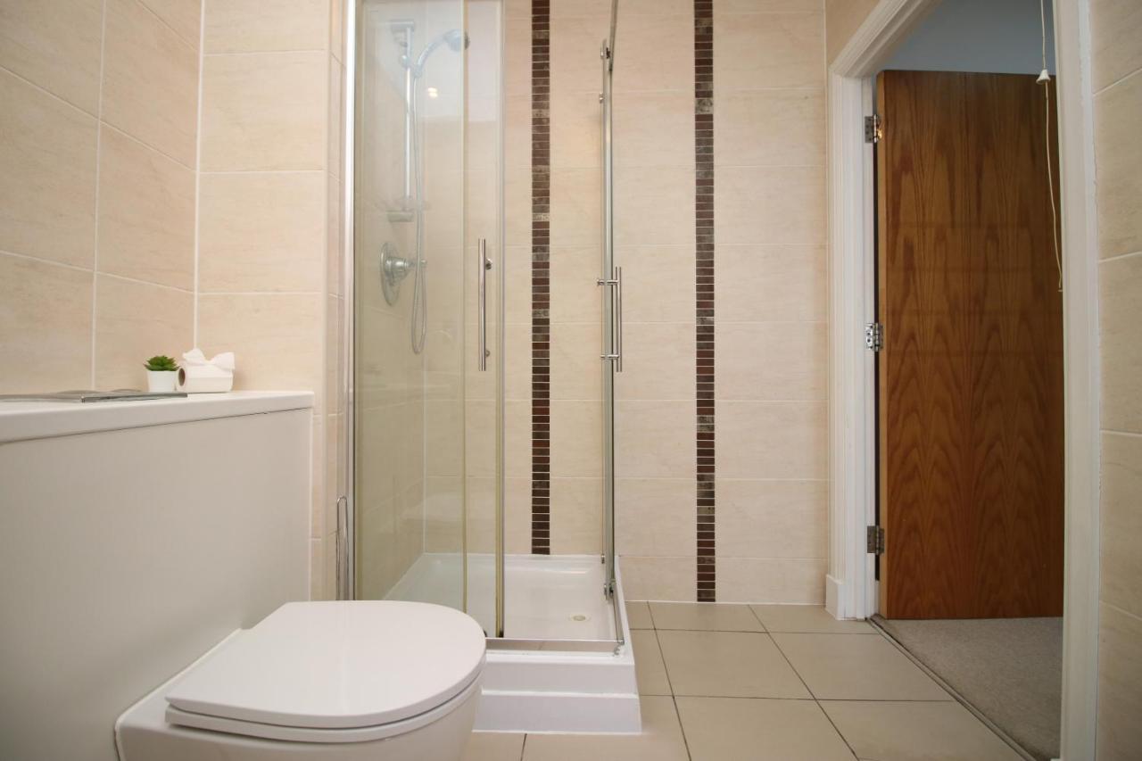 Apartment No 2 Under The Clock By Ssw - 2br, Right In The Centre, Sleeps 6