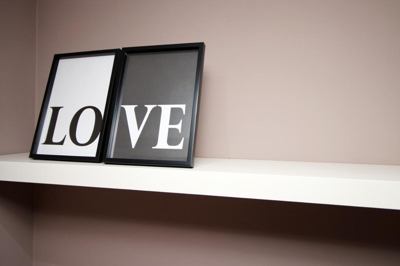 Apartment No 1 Under The Clock By Ssw - 1br, Right In The Centre, Sleeps 4