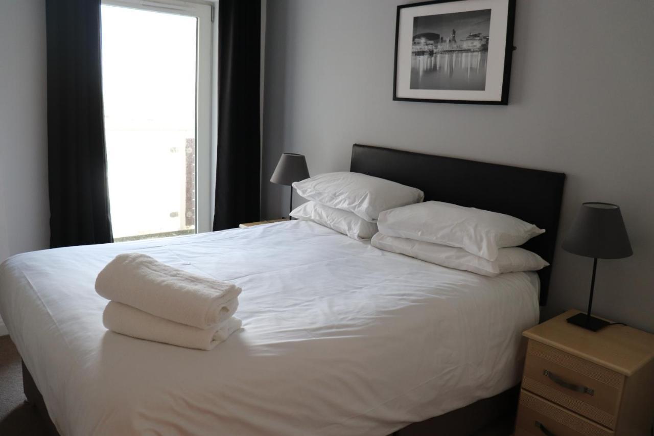 Century Wharf Apartments By Urban Space Apartment Cardiff