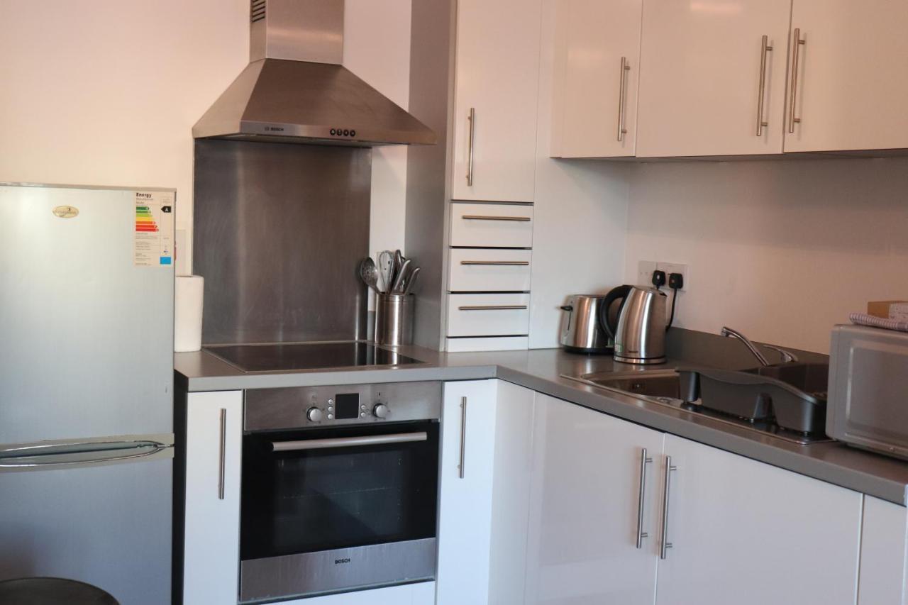 Century Wharf Apartments By Urban Space Apartment *