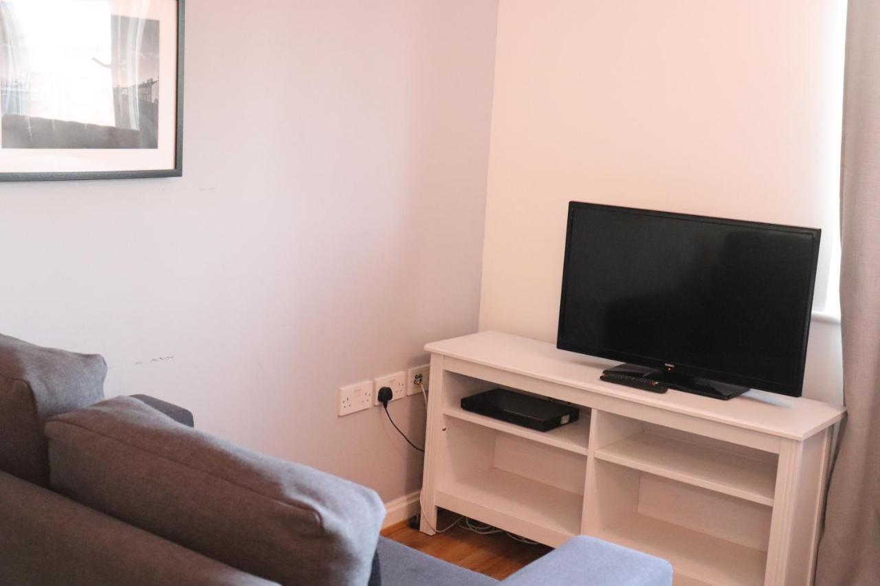 Century Wharf Apartments By Urban Space Apartment Cardiff