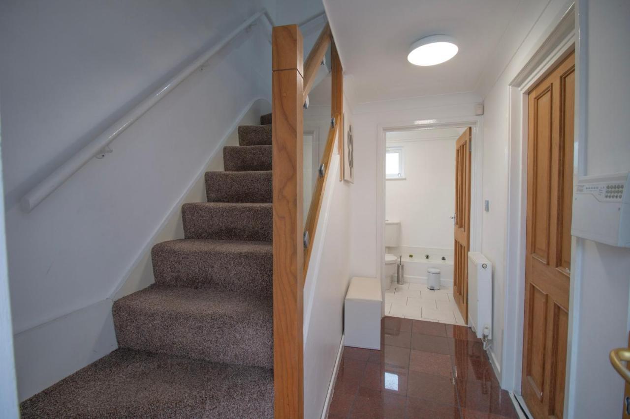 Sealock Mews By Promise * Cardiff