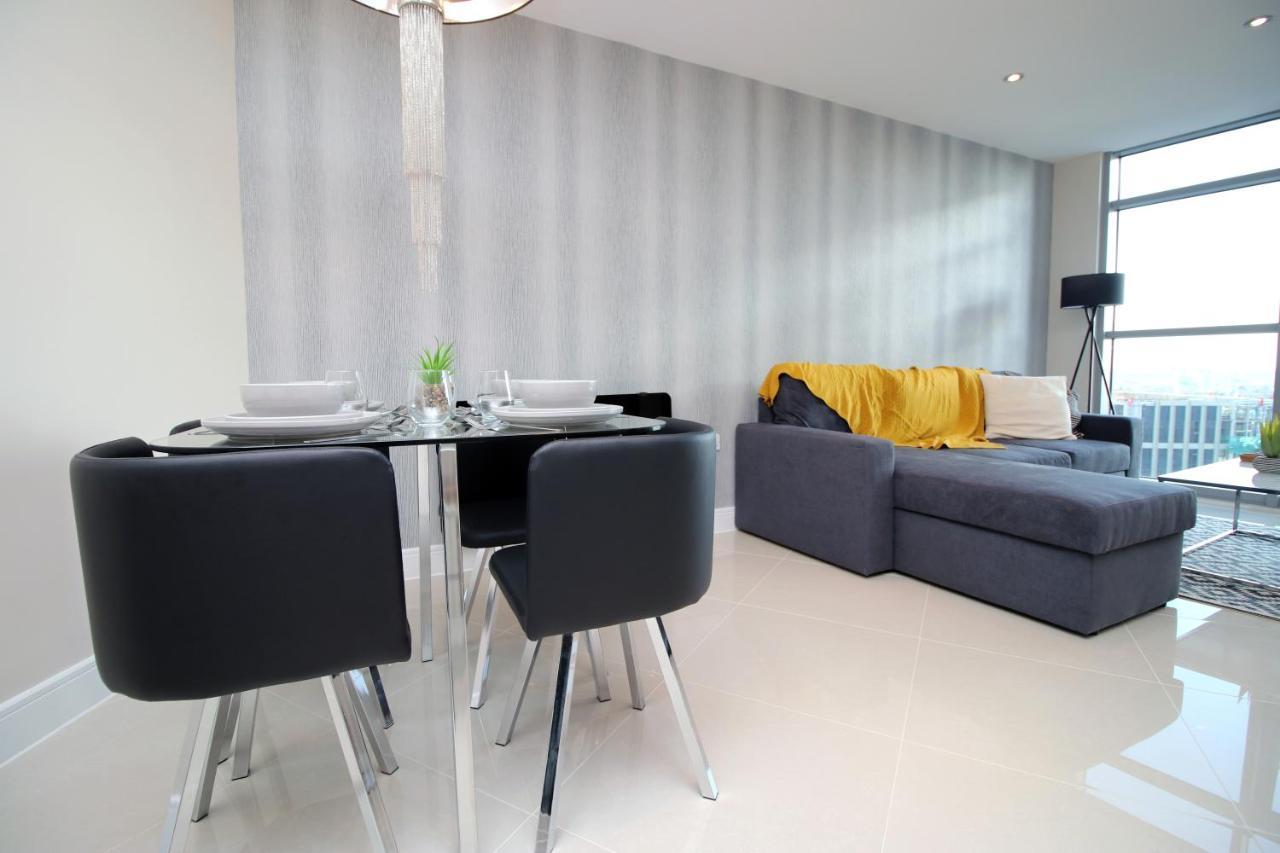 The Skyline - Luxury Centre Flat With Designated Parking * Cardiff