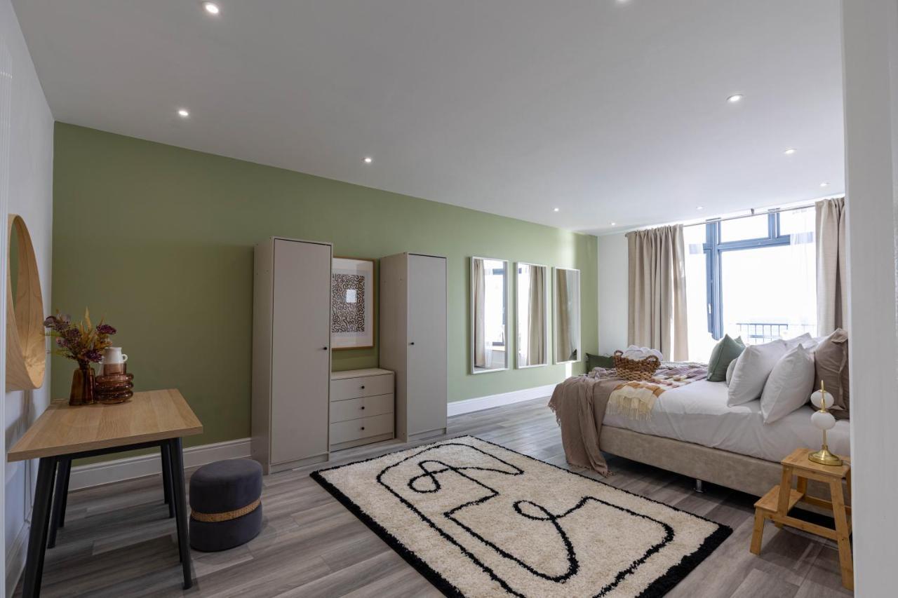 Luxury 1br Seafront Apartment