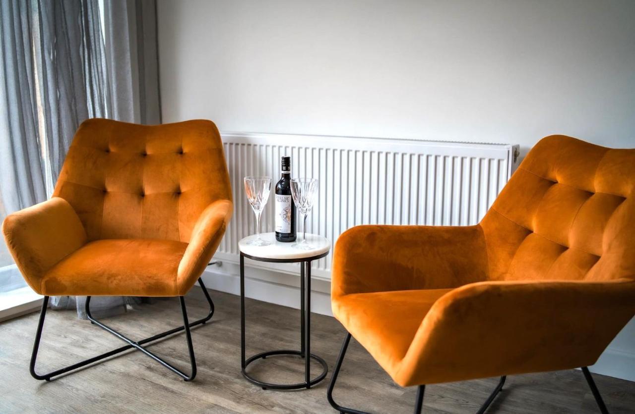 Holiday home The Red House Modern Stylish From Walking Distance To Bay And Centre With Parking *