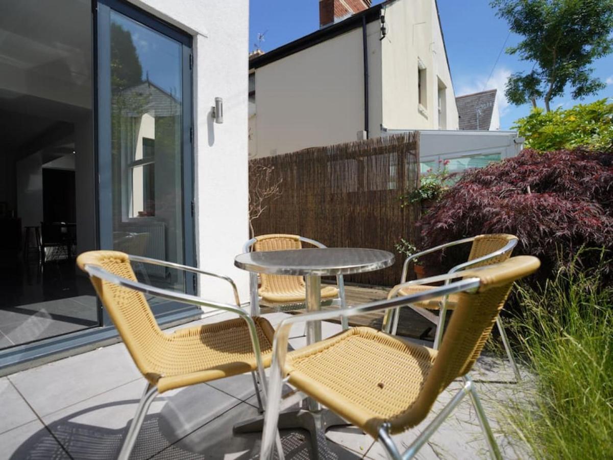 Spacious 4 Bedroom Character In Pontcanna * Cardiff