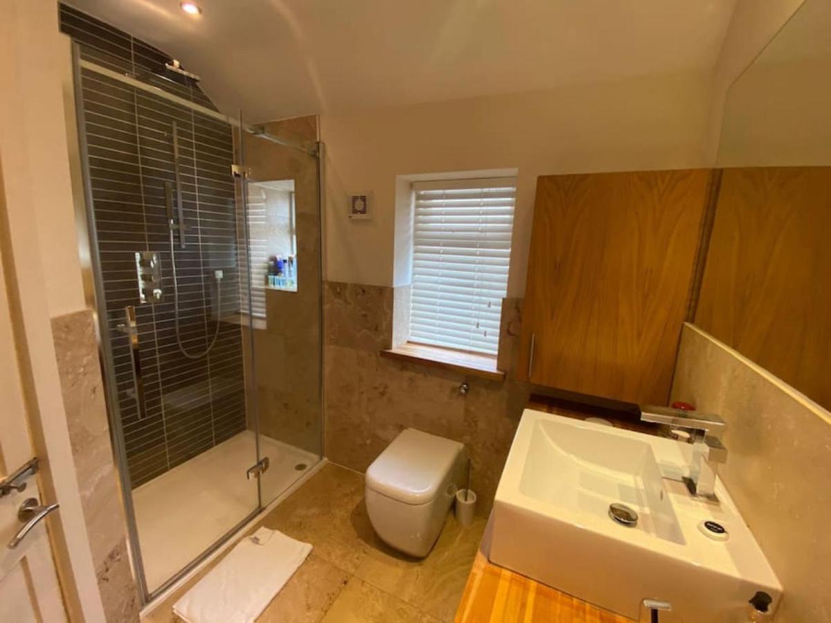Holiday home Spacious 4 Bedroom Character In Pontcanna *