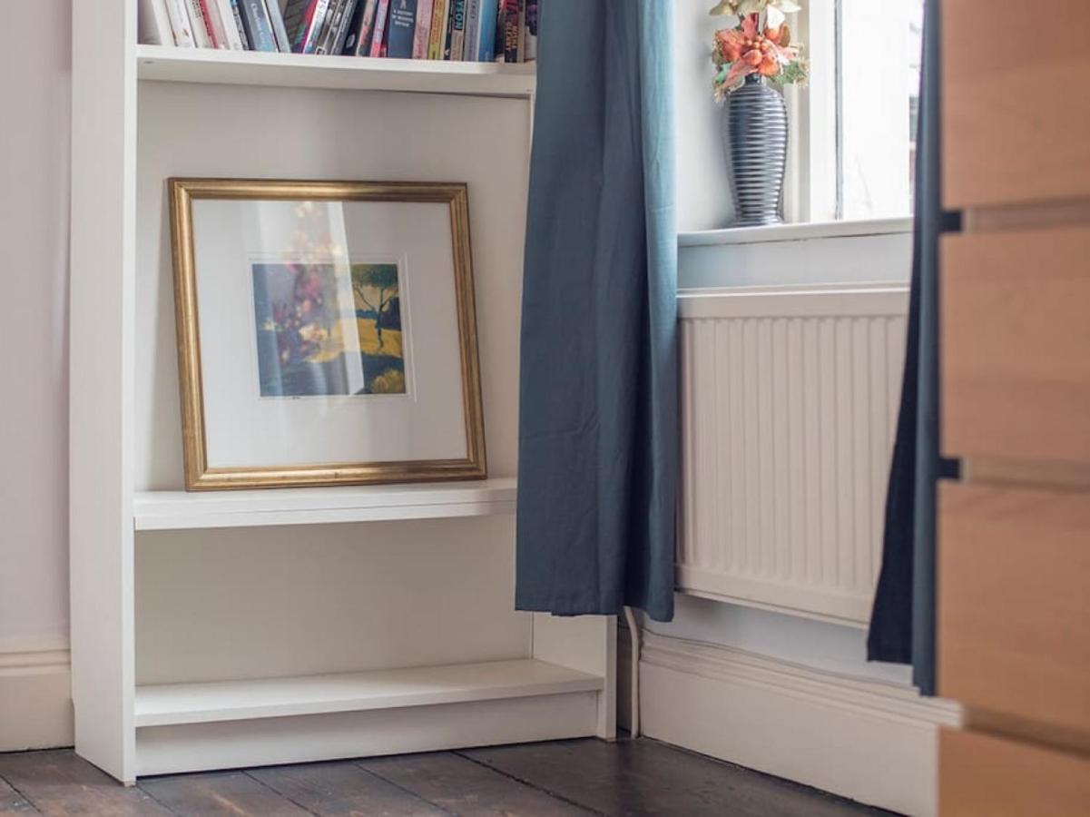 Spacious 4 Bedroom Character In Pontcanna *