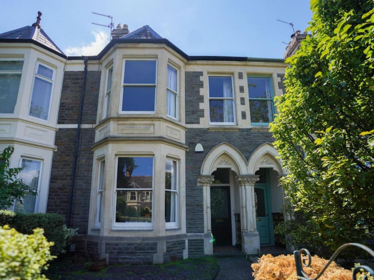 Holiday home Spacious 4 Bedroom Character In Pontcanna Cardiff