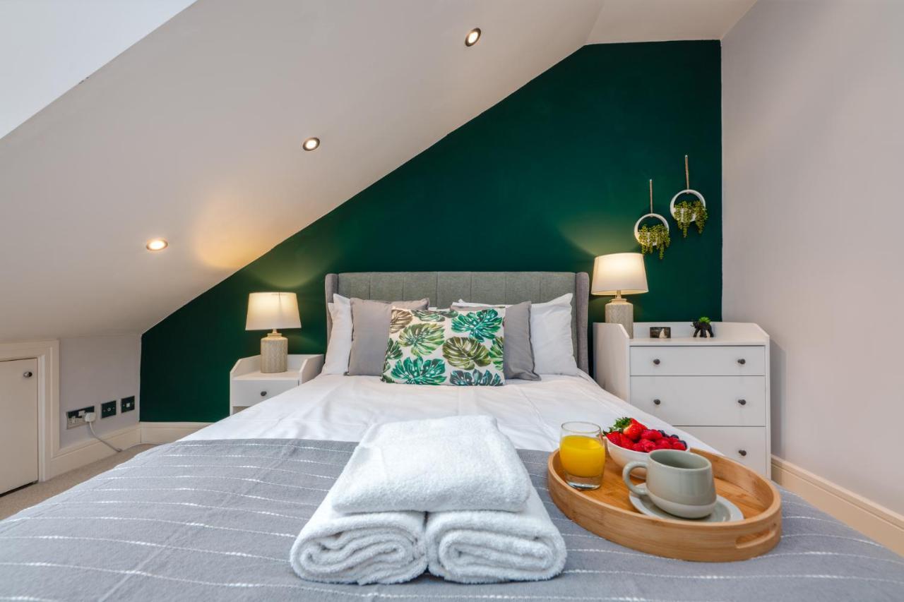 2 Bed - Centre - Free Parking