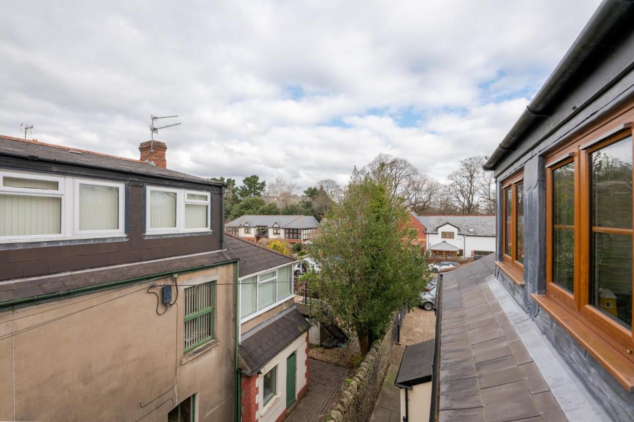 2 Bed - Centre - Free Parking