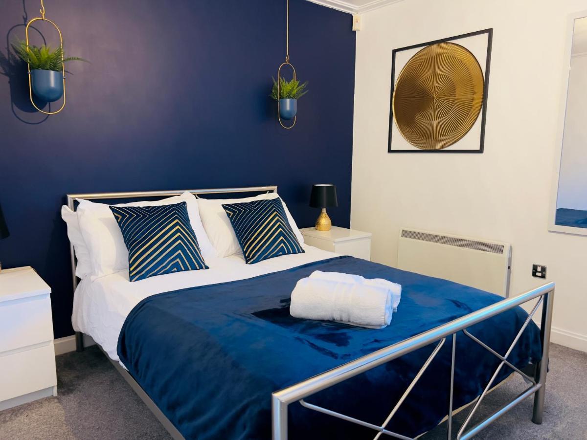 Apartment Lush Gated Bay Flat With Fastwifi And Parking *