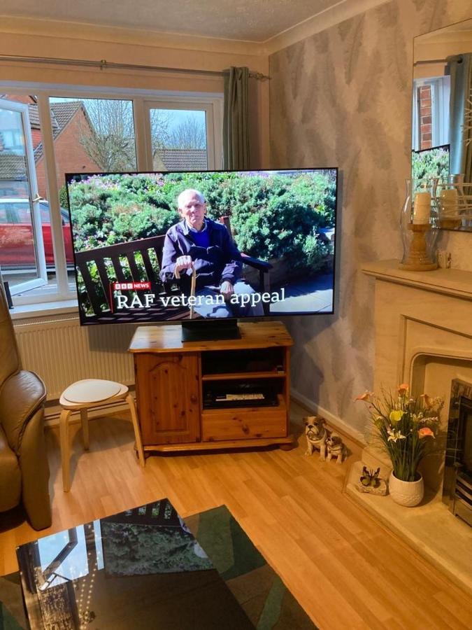 Holiday In Which Sleep 5 And We Try And Make It A From Holiday home Cardiff