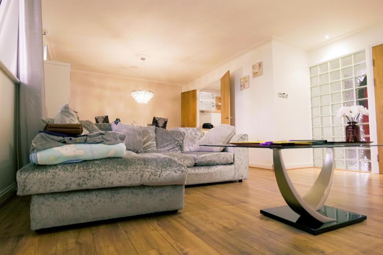 Apartment Stunning 2-bedroom In Bay W/gym *