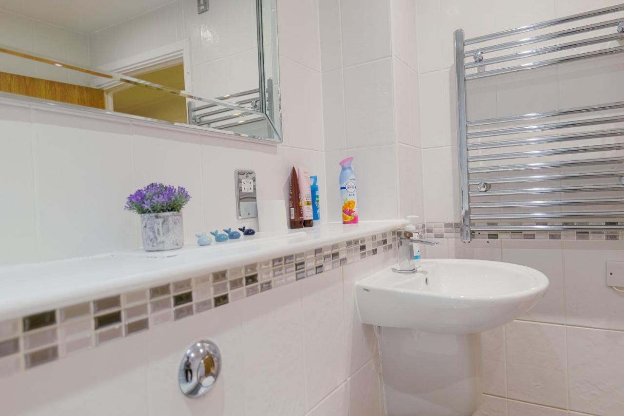 Stunning 2-bedroom In Bay W/gym * Cardiff