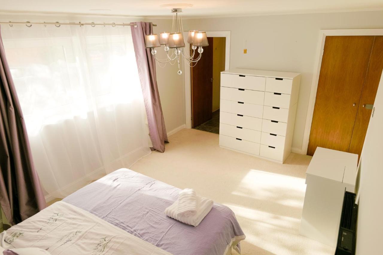 Stunning 2-bedroom In Bay W/gym Apartment