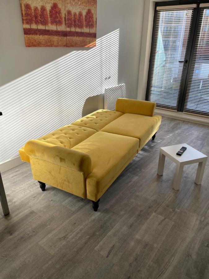 Beautiful In Apartment Cardiff