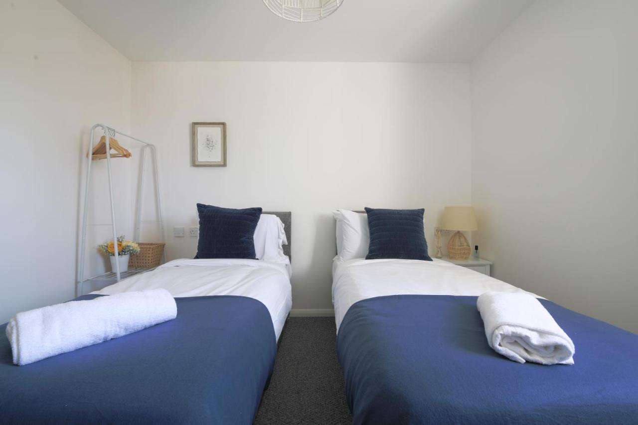 Stayright 2bed Overlooking Water With Free Parking And 2 Bathrooms Cardiff