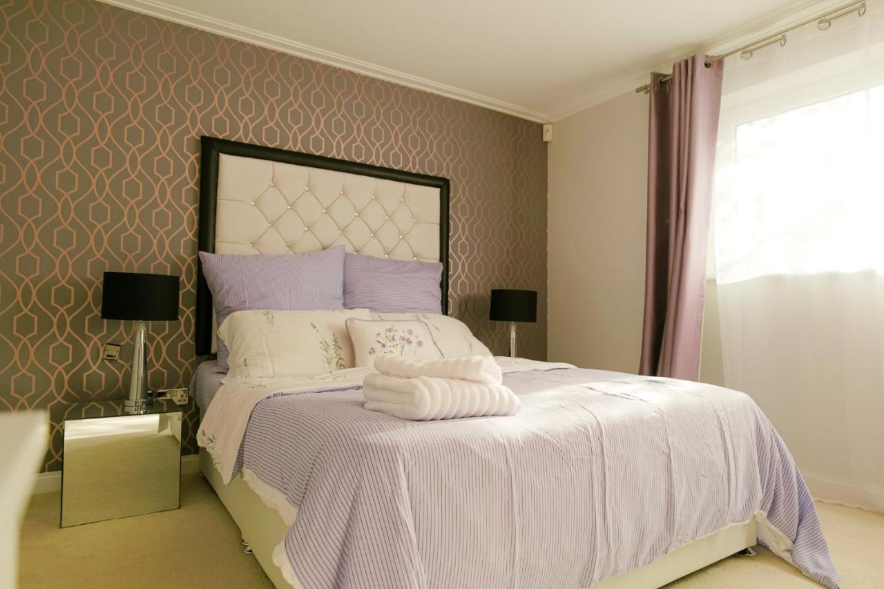 Stunning 2-bedroom In Bay W/gym Apartment