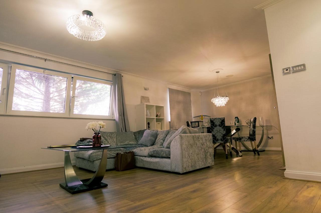 Stunning 2-bedroom In Bay W/gym