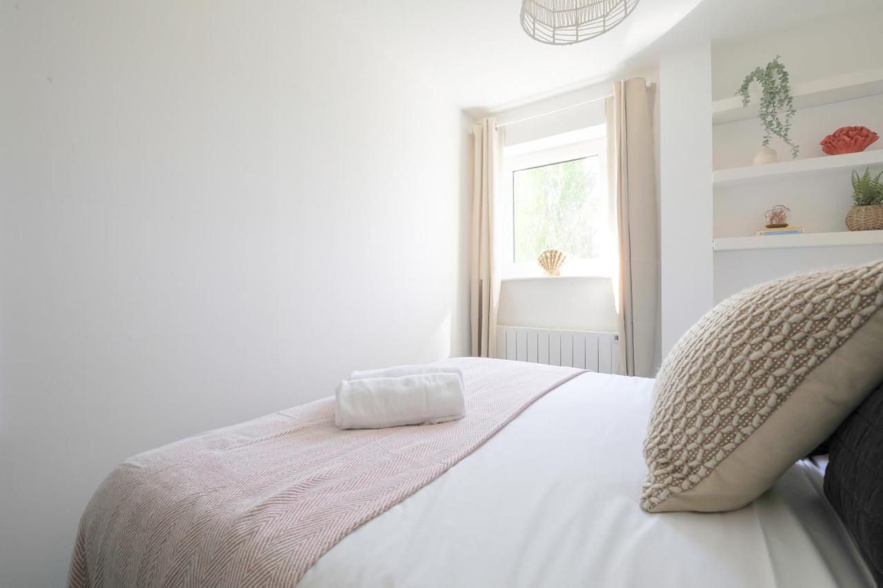 Stayright 2bed Overlooking Water With Free Parking And 2 Bathrooms Cardiff