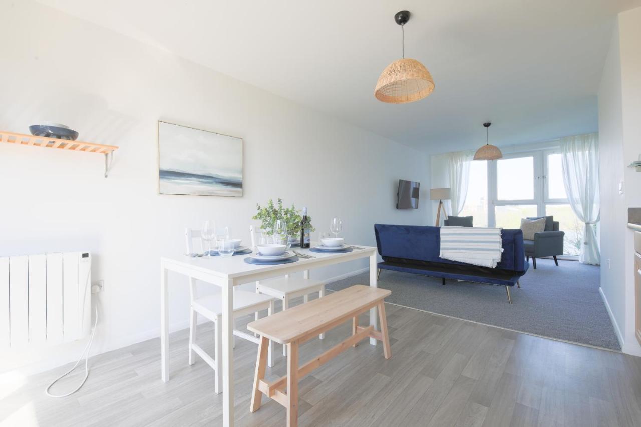 Stayright 2bed Overlooking Water With Free Parking And 2 Bathrooms * Cardiff