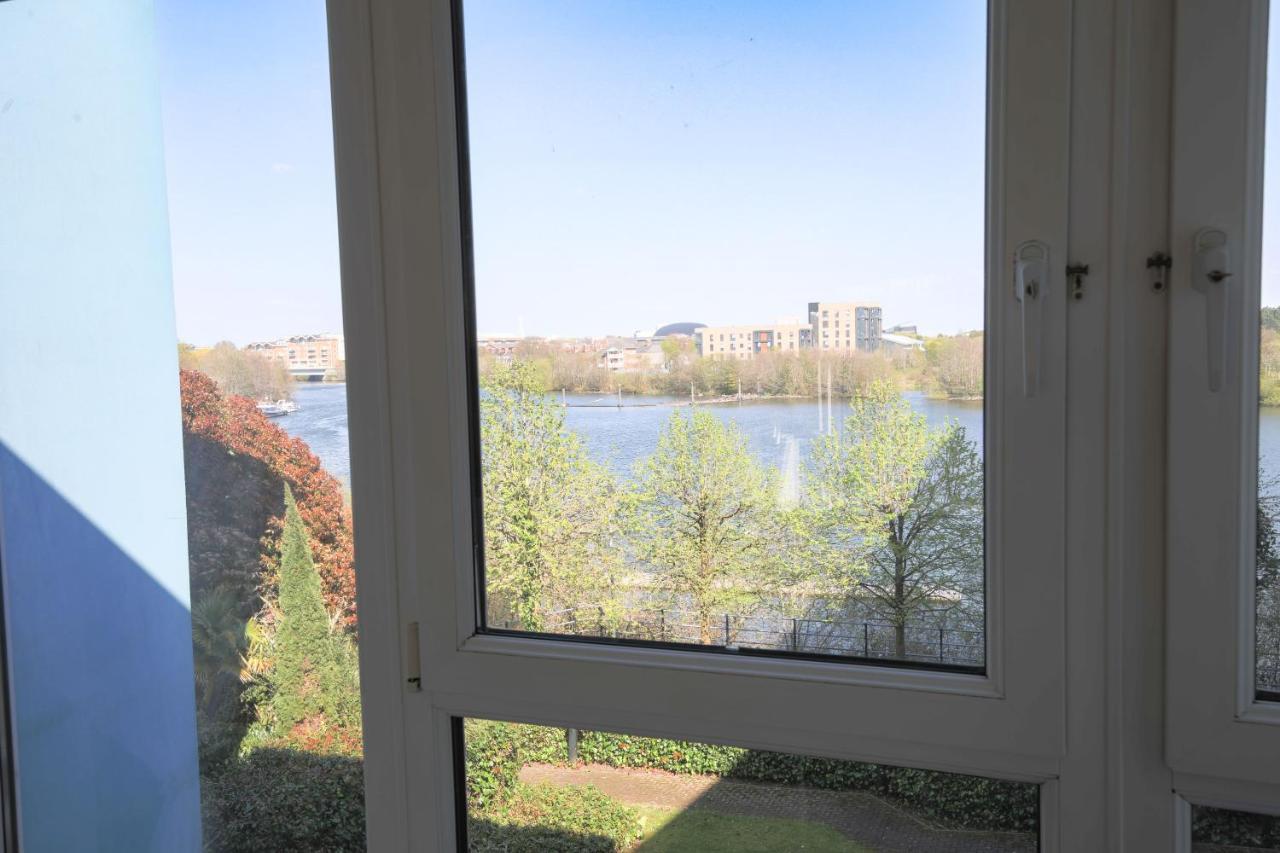 Stayright 2bed Overlooking Water With Free Parking And 2 Bathrooms Apartment *