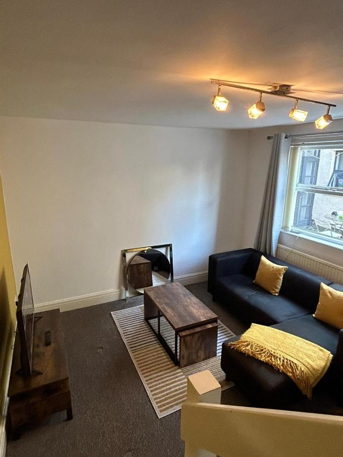 Kaaby Apartments- Ravens Court Apartment *