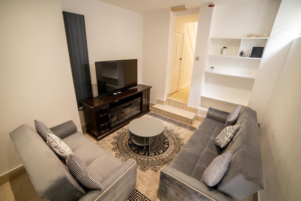 Apartment Entire 2 Bedroom Ground Floor Centre & Stadium Cardiff