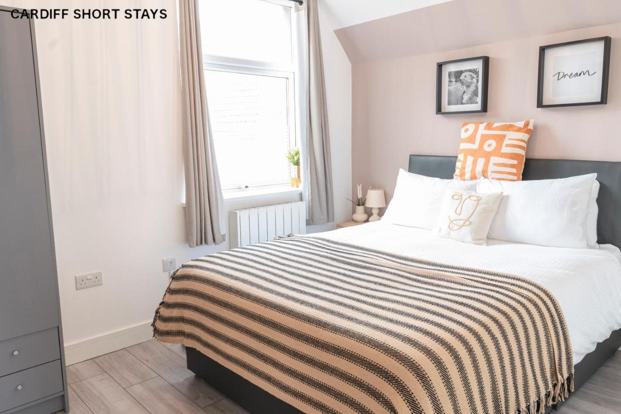 Luxury Stadium Place - Fast Wifi - Free Parking *