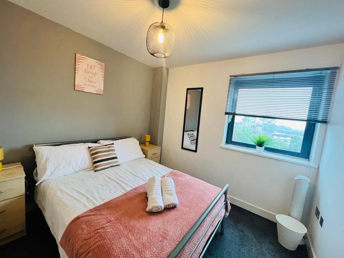 Apartment Lush Bay With Secure Parking And Fast Wifi Cardiff