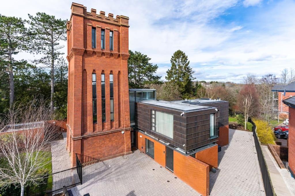 Luxury Water Tower I Roof Bar I Cinema * Cardiff