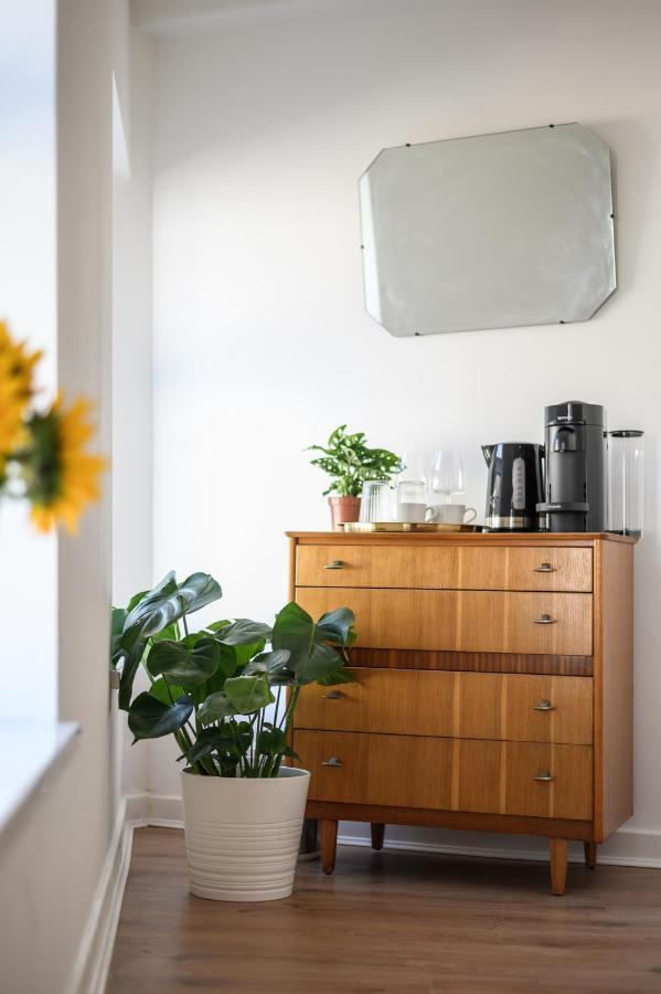 Apartment Neighbourhood Bedrooms *
