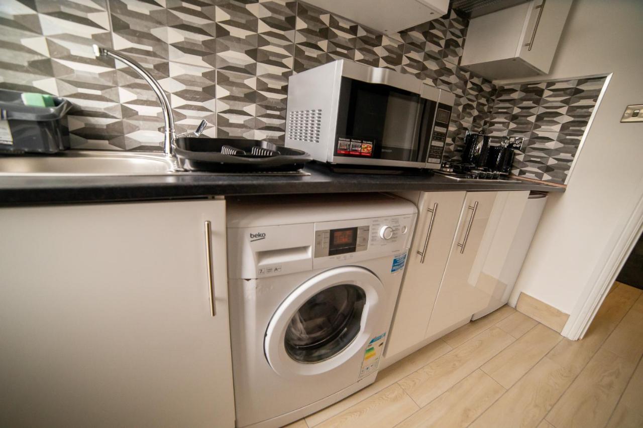 Apartment Entire 2 Bedroom Ground Floor Centre & Stadium Cardiff